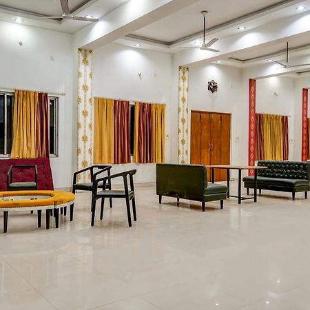 Hotel O Welcome Sri Rāipur エクステリア 写真